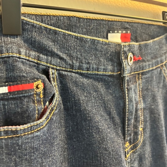 Tommy Hilfiger Bootcut Jeans Womens Size 7 Y2K 2002 Dark Wash Low Rise Vintage - Picture 4 of 10